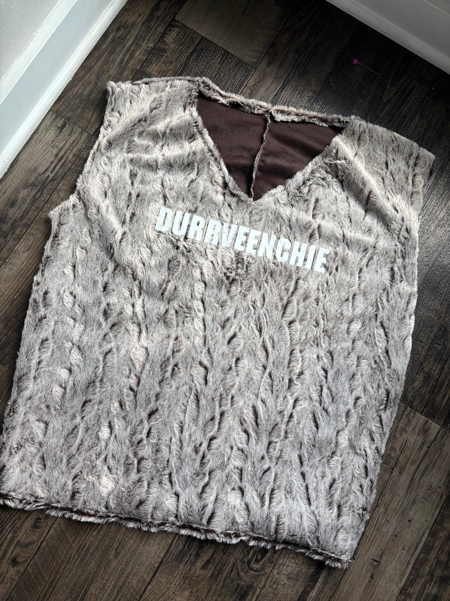 Wolf Pack V Neck ๐บ