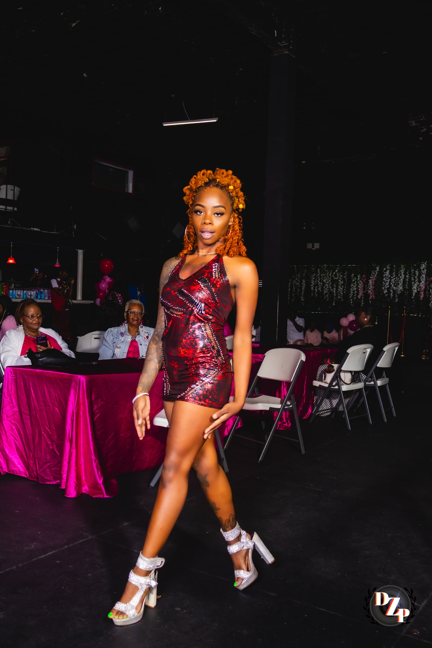 Redrum V Neck Dress 💋